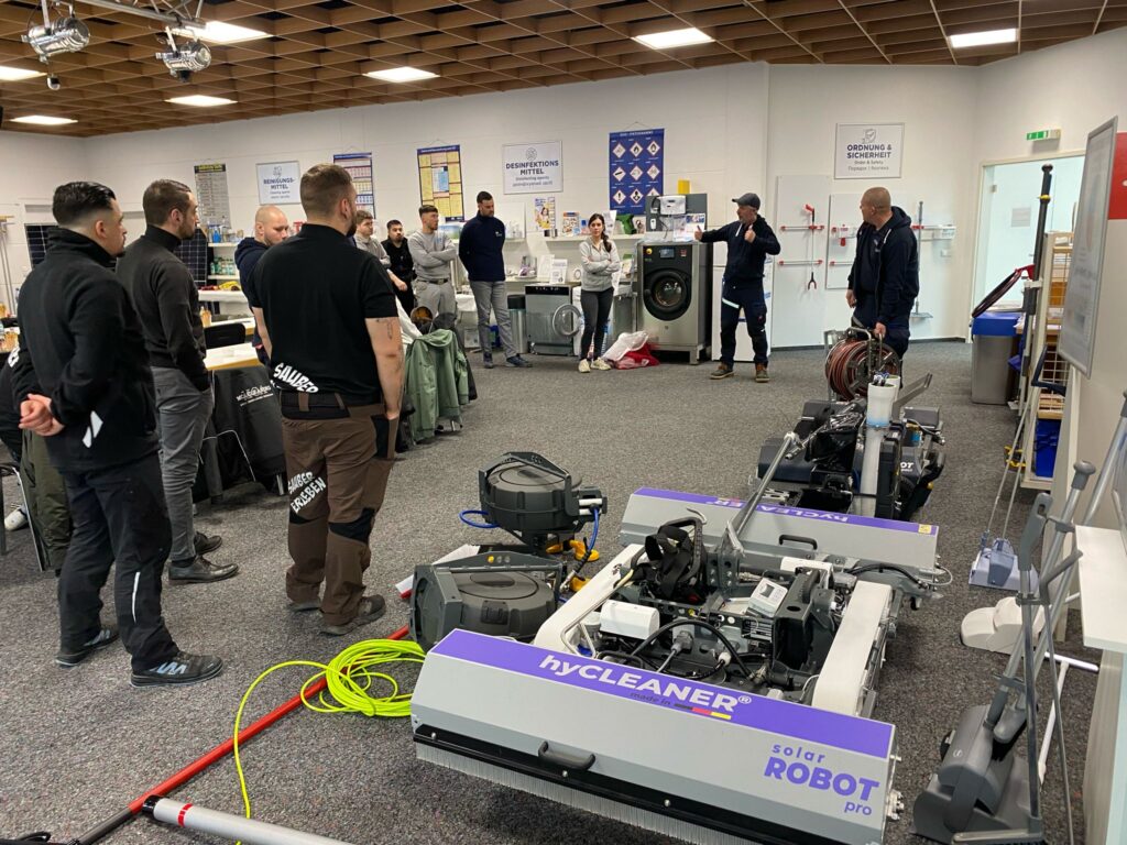 Praxisseminar Solarroboterreinigung